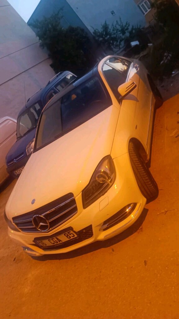 mercedes c180 makyajlı 2011 model - 2