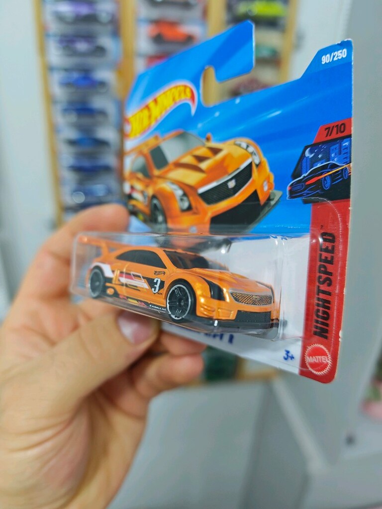 Hot Wheels Cadillac - 3