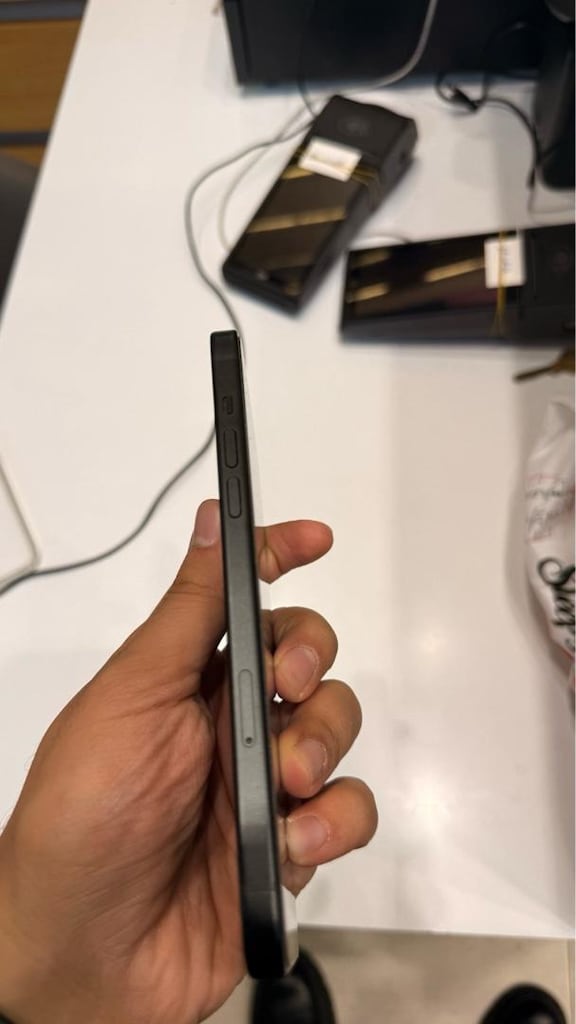 İPHONE 15 plus 256 GB - 2