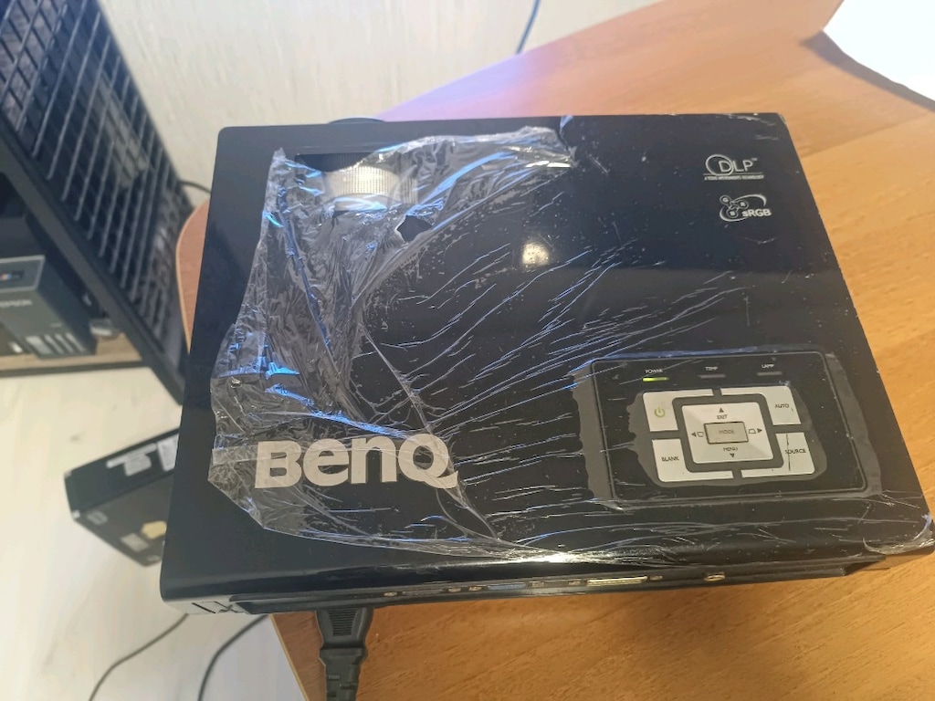 BENQ mp720 p - 8