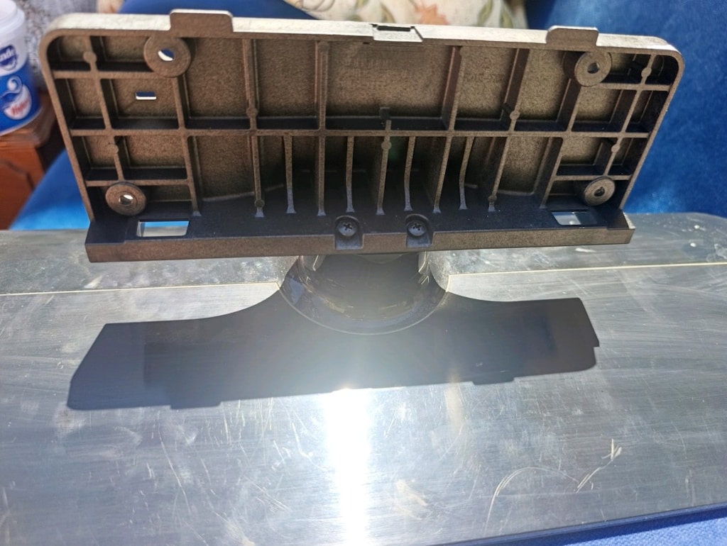 Televizyon Siyah Metal Alt Panel - 2