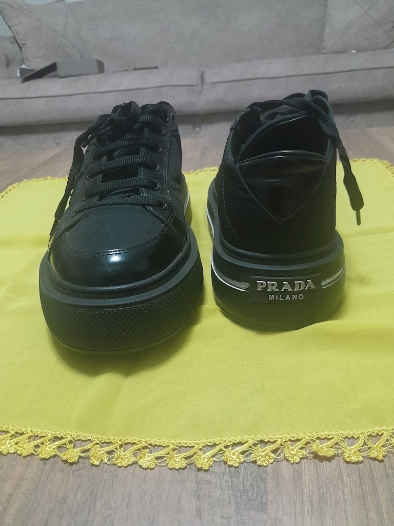 PRADA MILANO - 3