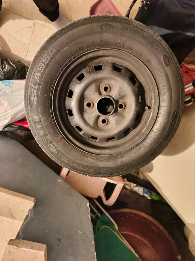 4x114.3 13 İnç Demir Jant + 175/70 R13 Lastik + 4 Adet BBS Kapak - 5