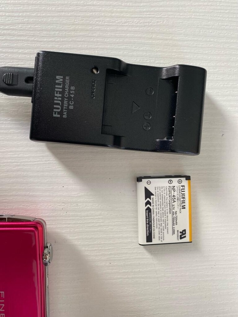 Retro Y2K Fujifilm FinePix Z90 Fuşya Pembe Dijital Fotoğraf Makinesi - 5