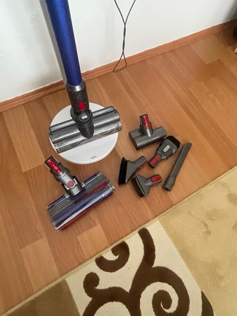 dyson 11 - 3