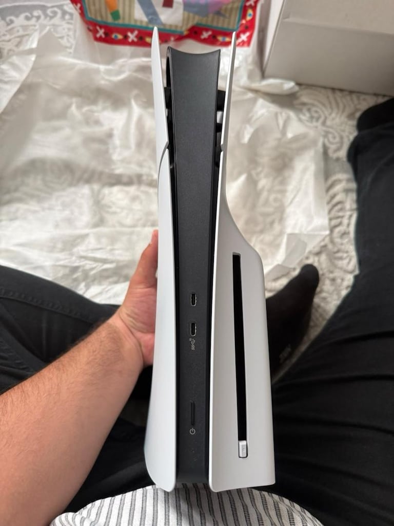 PS5 Slim Dijital - 4