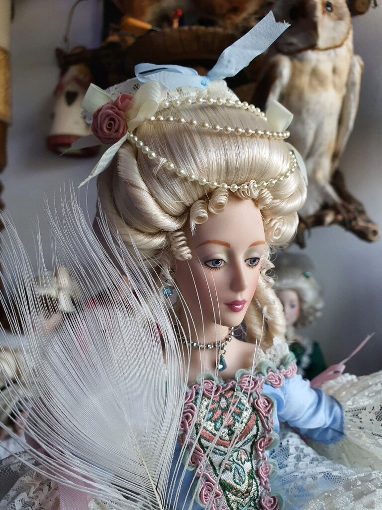 Marie Antoinette porselen bebek damgalı vintage - 4