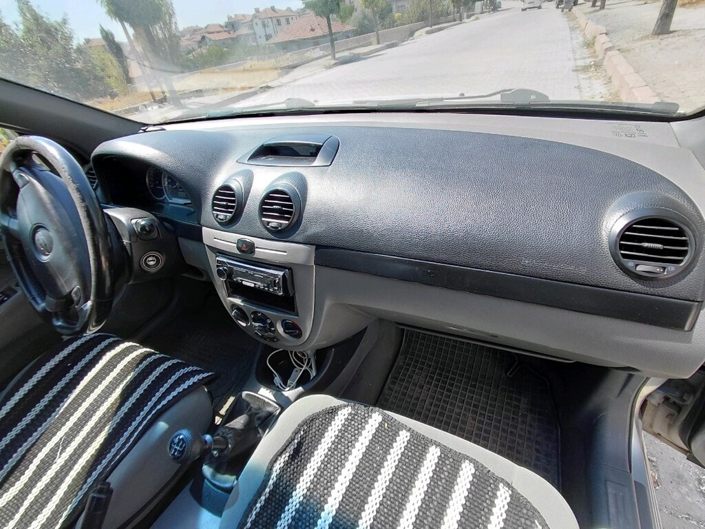 chevrolet lacetti - 4