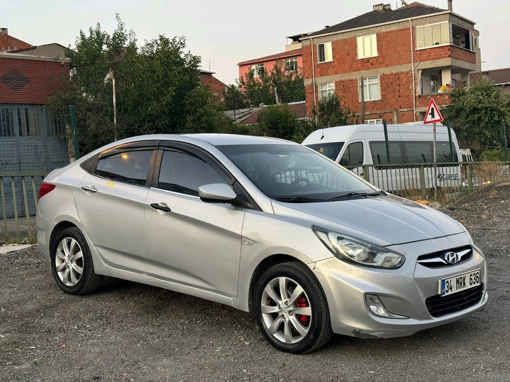 Darbesiz Değişensiz 2012 Hyundai Accent blue 1.4 Benzin+Gaz - 3
