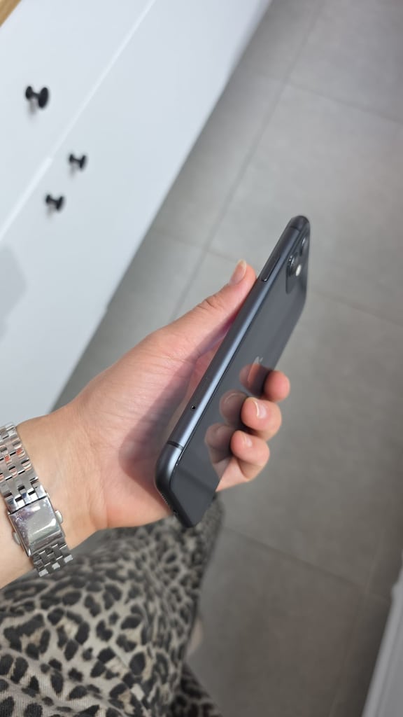 1 YIL GARANTİLİ İPHONE 11 64 GB PİL 100 SİYAH - 3