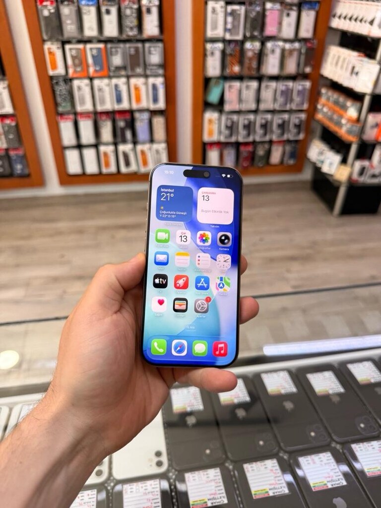 iPhone 16 Pro Desert Titanium 256GB YD - 6