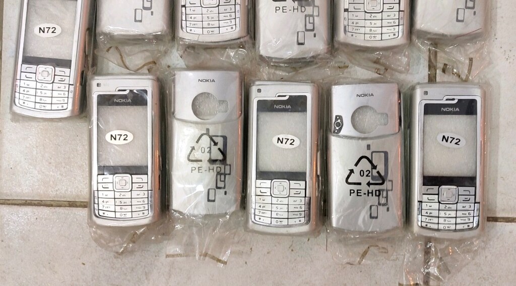 Nokia N72 - 2