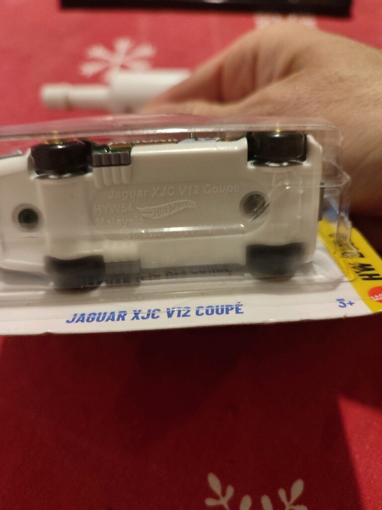 Hot wheels Jaguar xjc v12 coupe - 4
