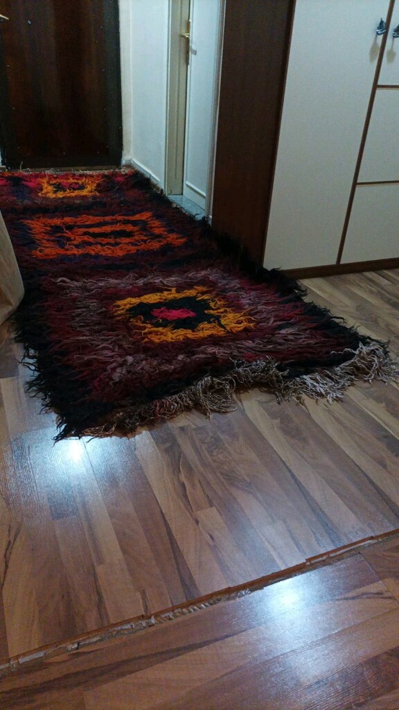 3 Adet Antika Halı - 7
