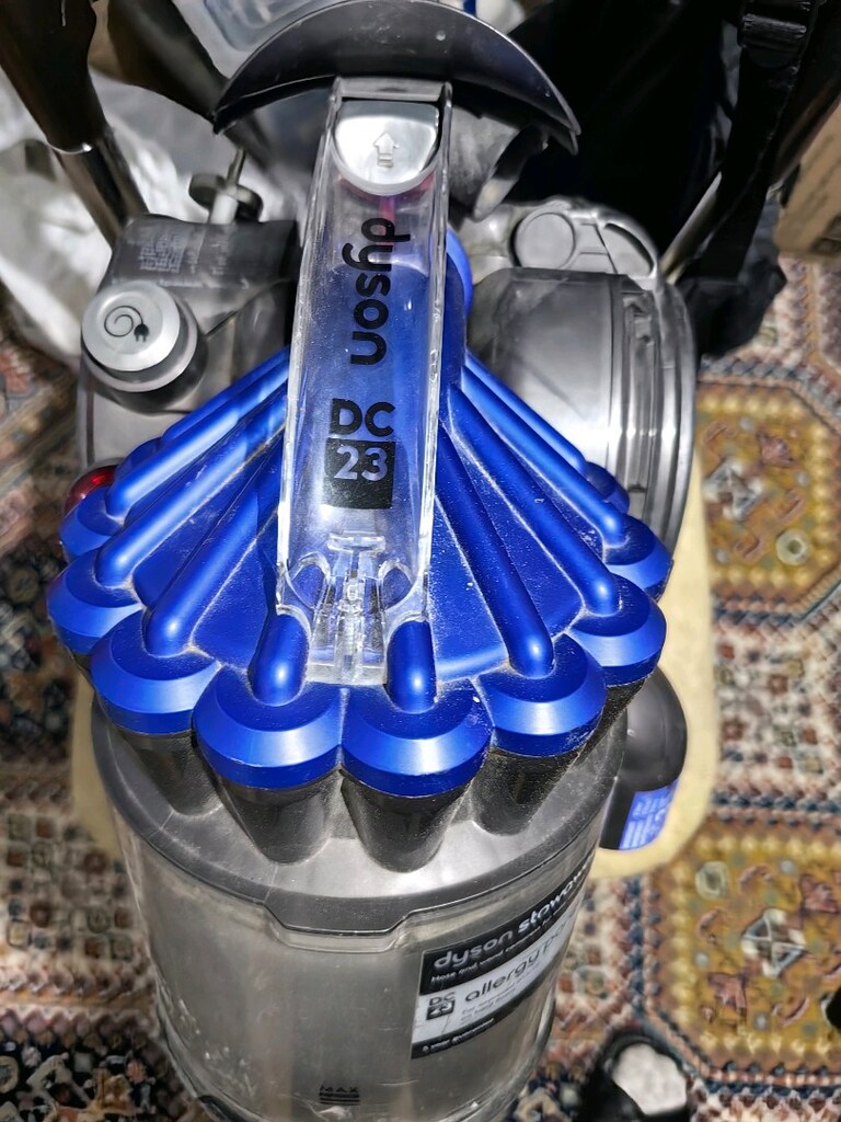 Dyson DC23 süpürge çalışmıyor Arzalı sadece resimde görülen süpürge - 4