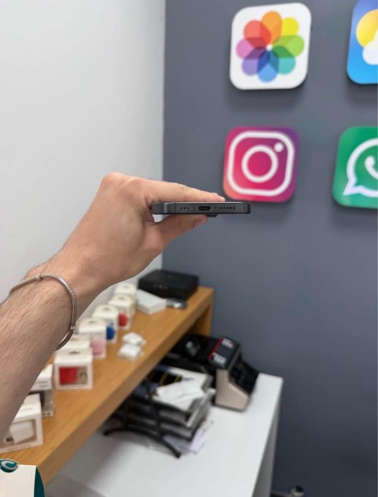 İphone 15 Pro 128 Gb Siyah Temiz - 5