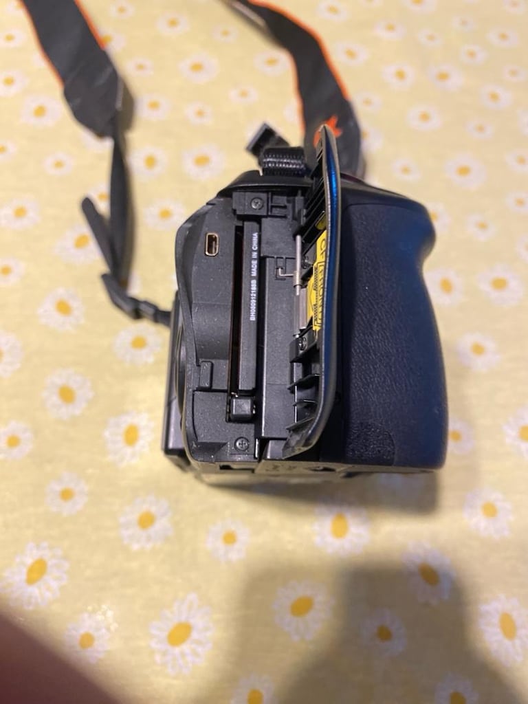 Sıfır Ayarında-Kutulu-Lowepro Çantalı-Sony A350 Fotoğraf Makinası - 11