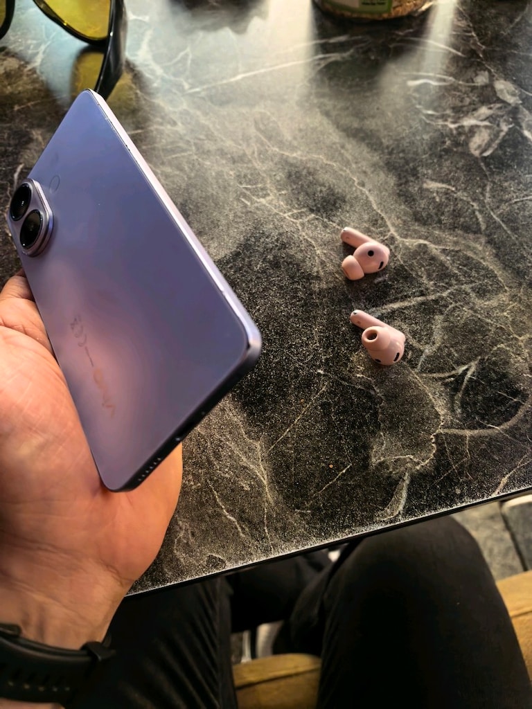 Vivo V60 Lite (Listede V60 Lite Olmadığı İçin V60 Diye Seçtim Modeli) - 3