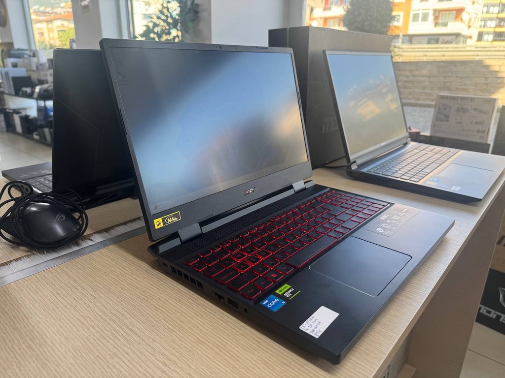 ACER NİTRO 5 *İ5 12450H İŞLEMCİ *16GB RAM *512GB SSD *3050 4GB E.K - 3