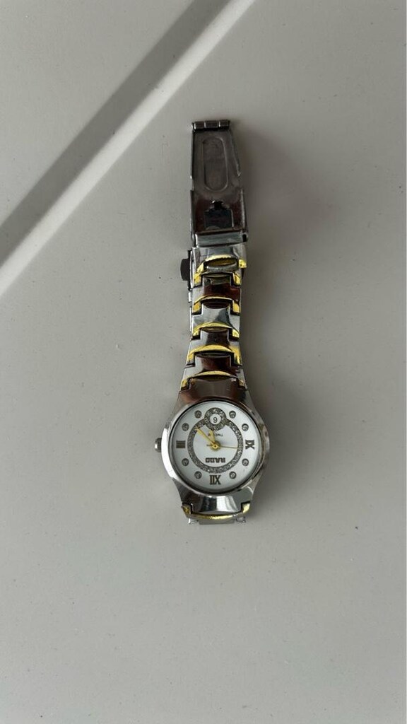 RADO kadın saati
