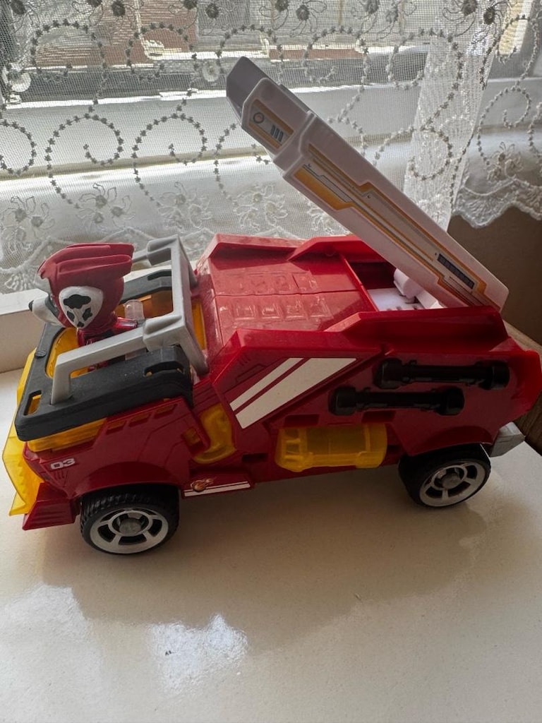 Paw Patrol sesli ışıklı Marshall ve itfaiye aracı - 3
