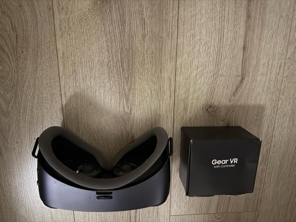 Samsung Gear V - 2