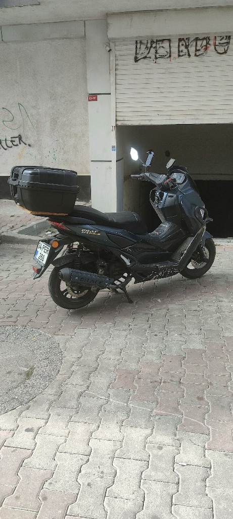 motosiklet scooter
