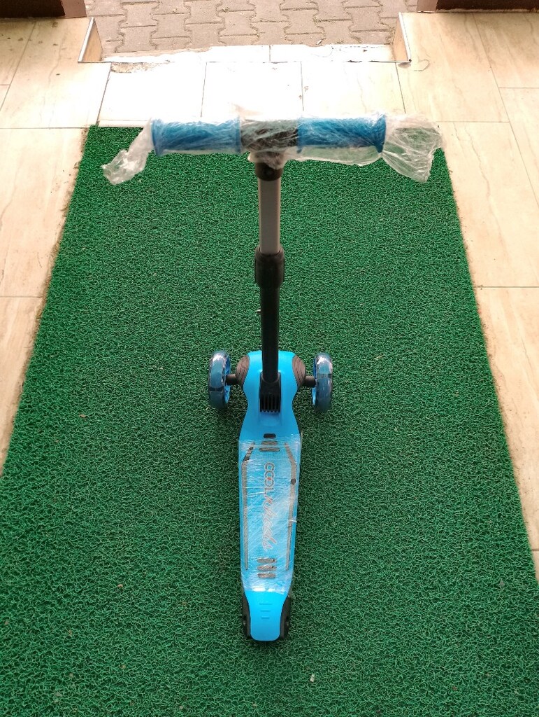 SIFIR SCOOTER KATLANIR IŞIKLI 50KG KAPASİTELİ - 4