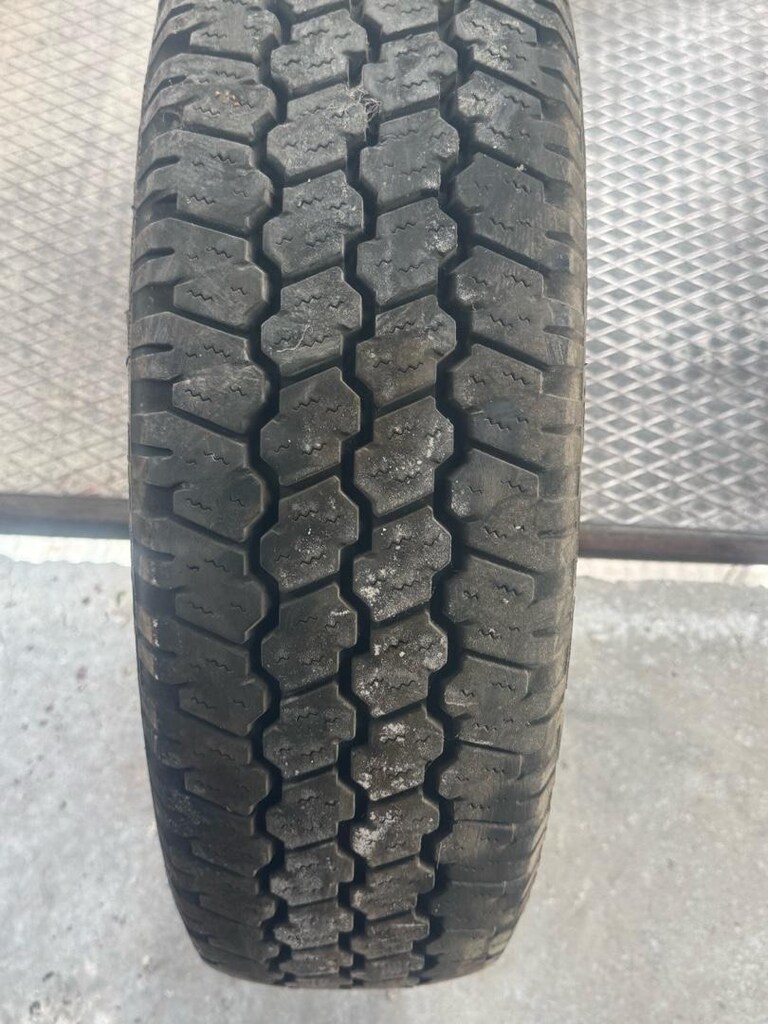 195/65/16 C - 2