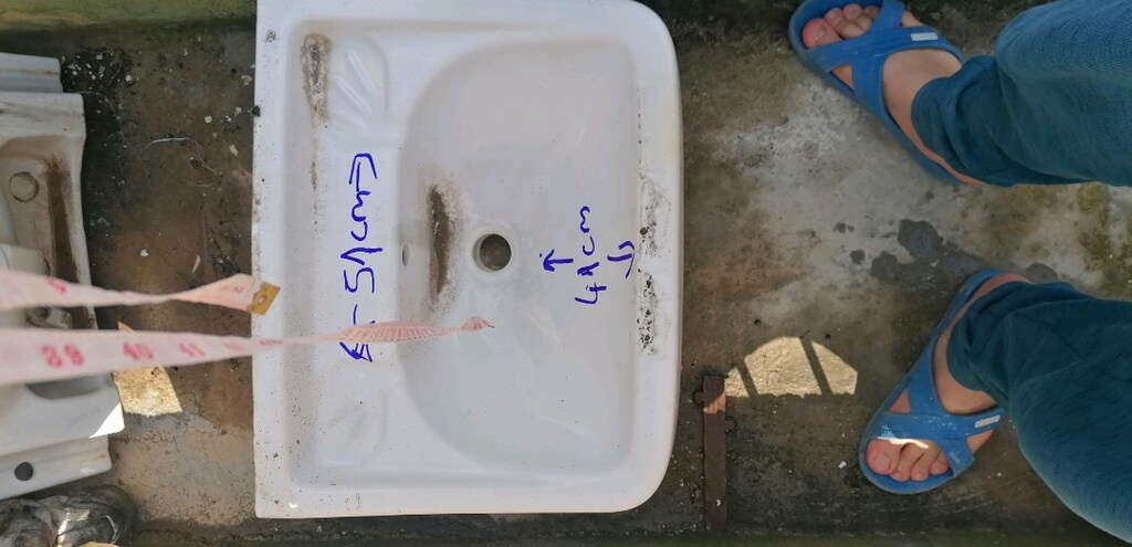 Lavabo tașı boyları duvara gelen tarafın boyu 50cm dir. eni 40 cm dir. - 3