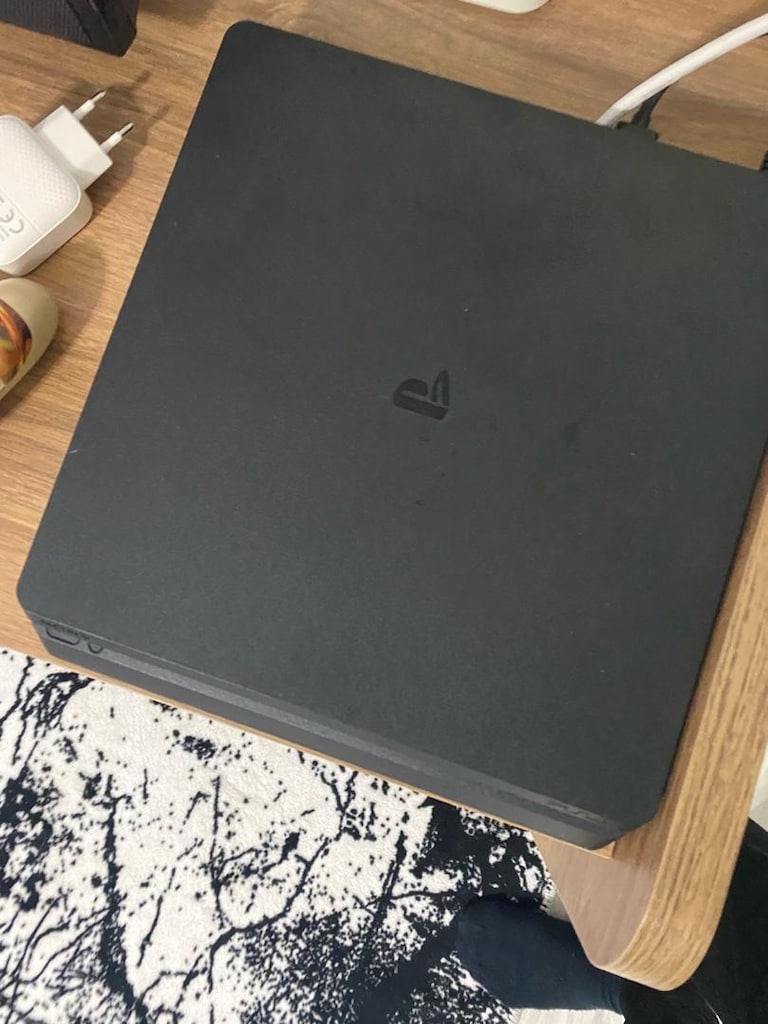 Ps 4 - 2