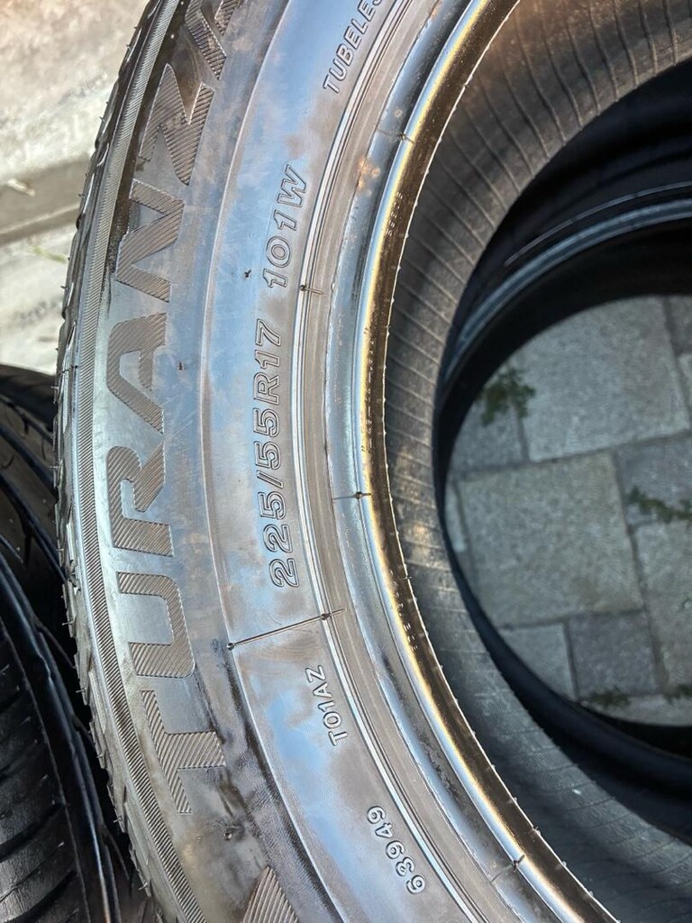 225 55 17 Bridgestone yazlık 1adet - 3