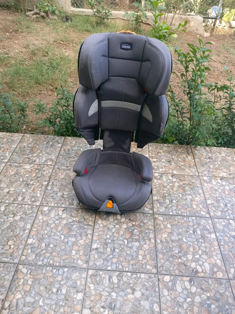 Chicco marka çocuk oto koltuğu. - 2