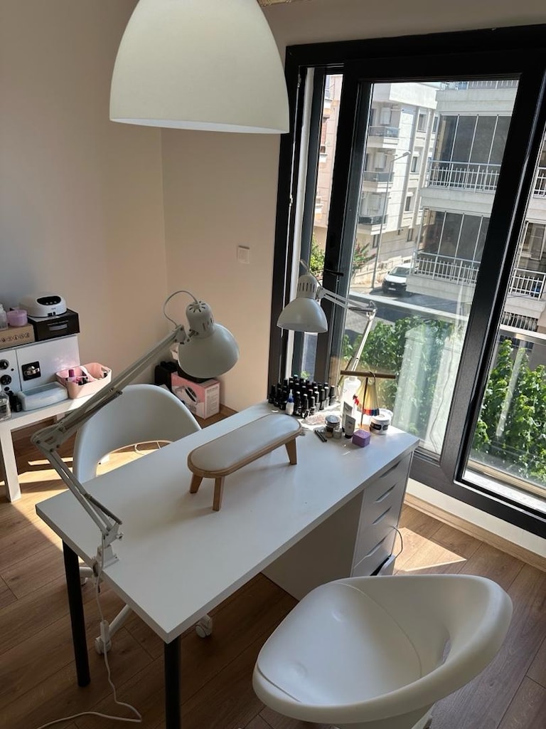 Kalıcı oje ve protez tırnak ( manikür pedikür) Nail art Ful set