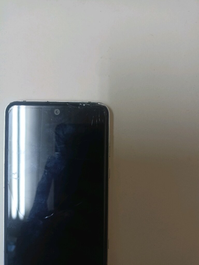 sharp aquos r2 64..4ramlı ekran sorunlu - 9