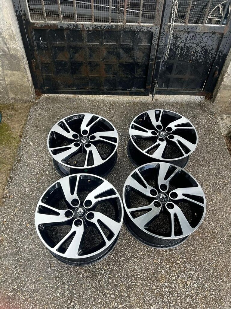 Renault jant sıfır ayarında - 2