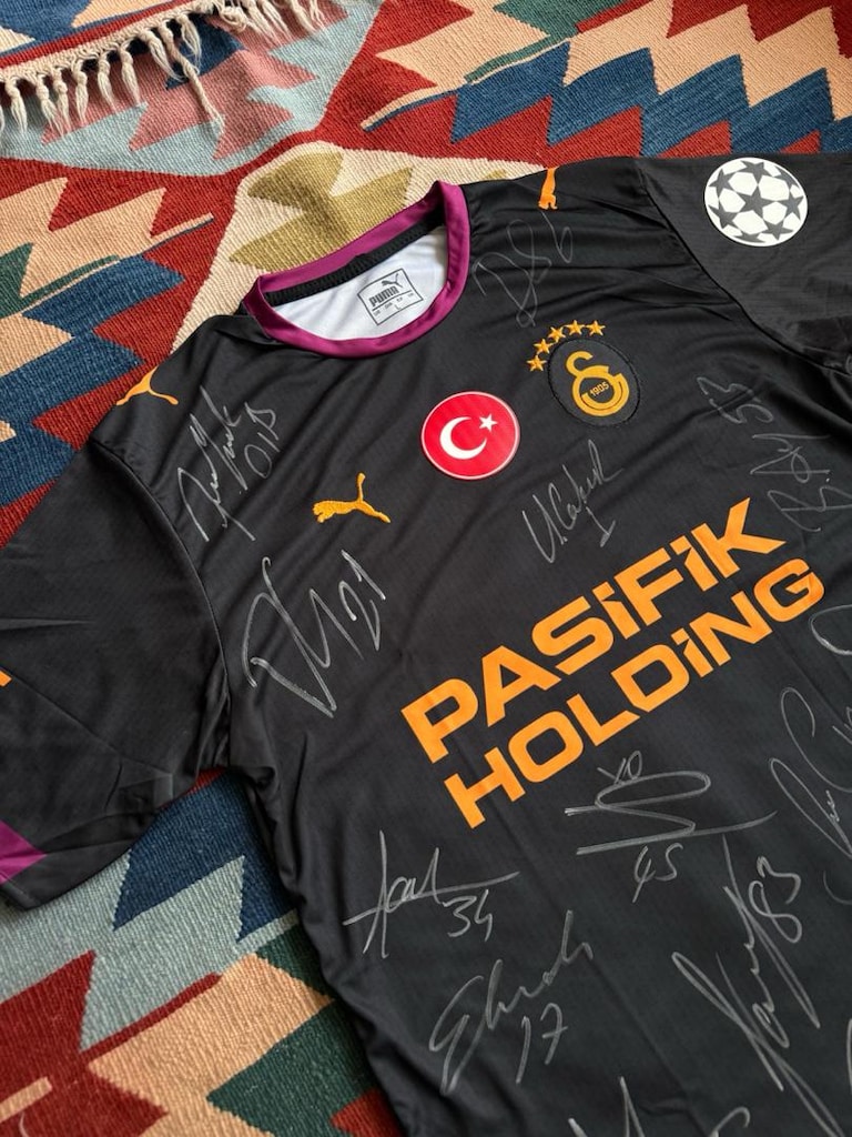 siyah galatasaray imzalı forma - 3