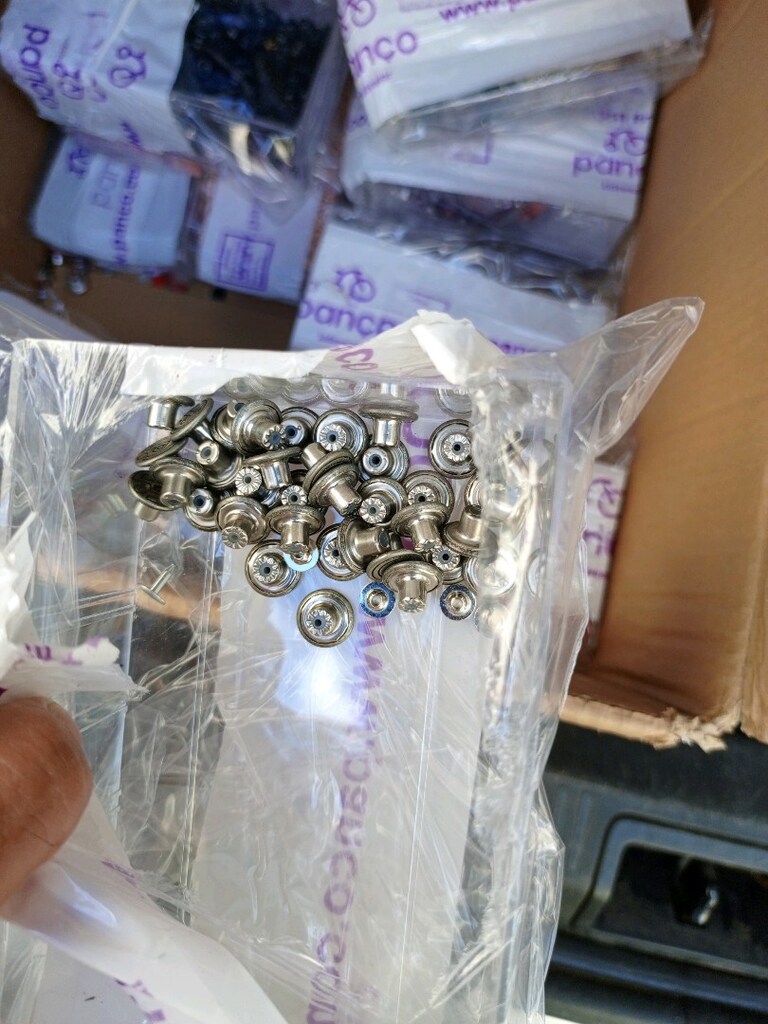Gömlek Tekstil düğmeler çeşit çeşit renk renk - 13