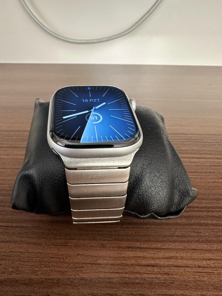 Apple Watch Seri 11 46 MM Gümüş - 2