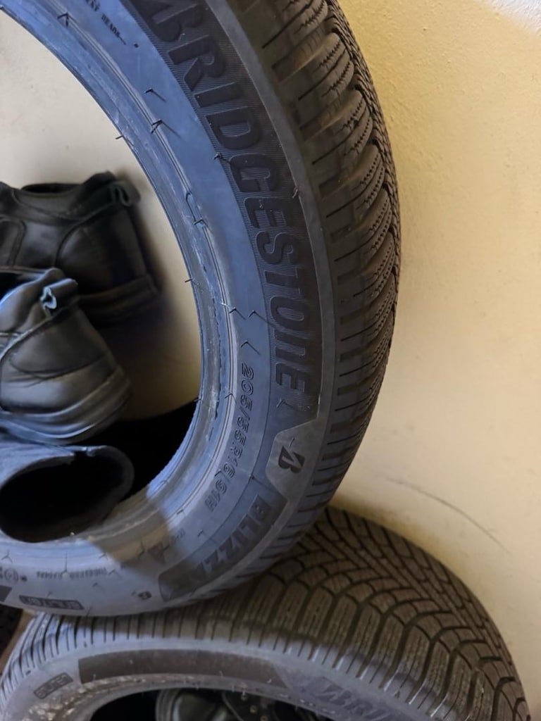 hiç kullanılmamış bridgestone kış lastiği - 3