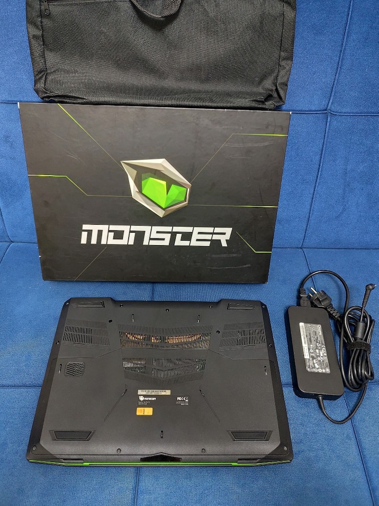 İ5 8.NESİL 4 GB EKRAN KARTLI + 8 GB RAM + SSD MONSTER ABRA OYUN LAPTOP - 6