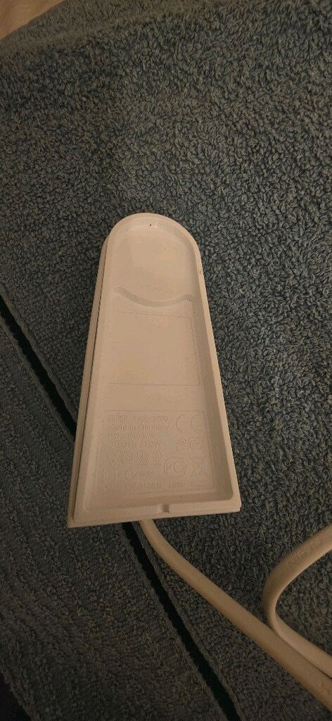 Braun Type 3709 şarj cihazı, Oral-B'nin en yaygın ve standart olan. - 8