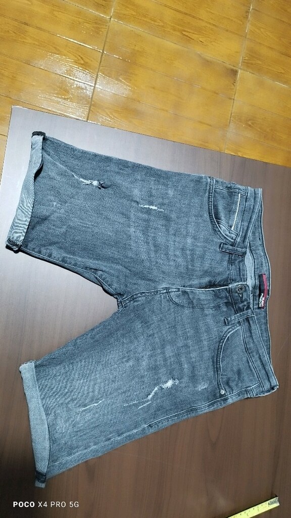 #Mavi Jeans likralı kot şort pantolon..Çokça şort, deniz şortu var..