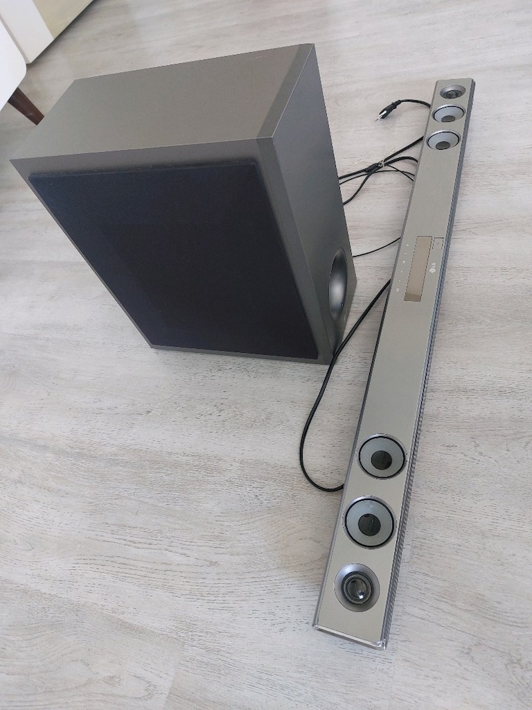 Lg Soundbar - 4