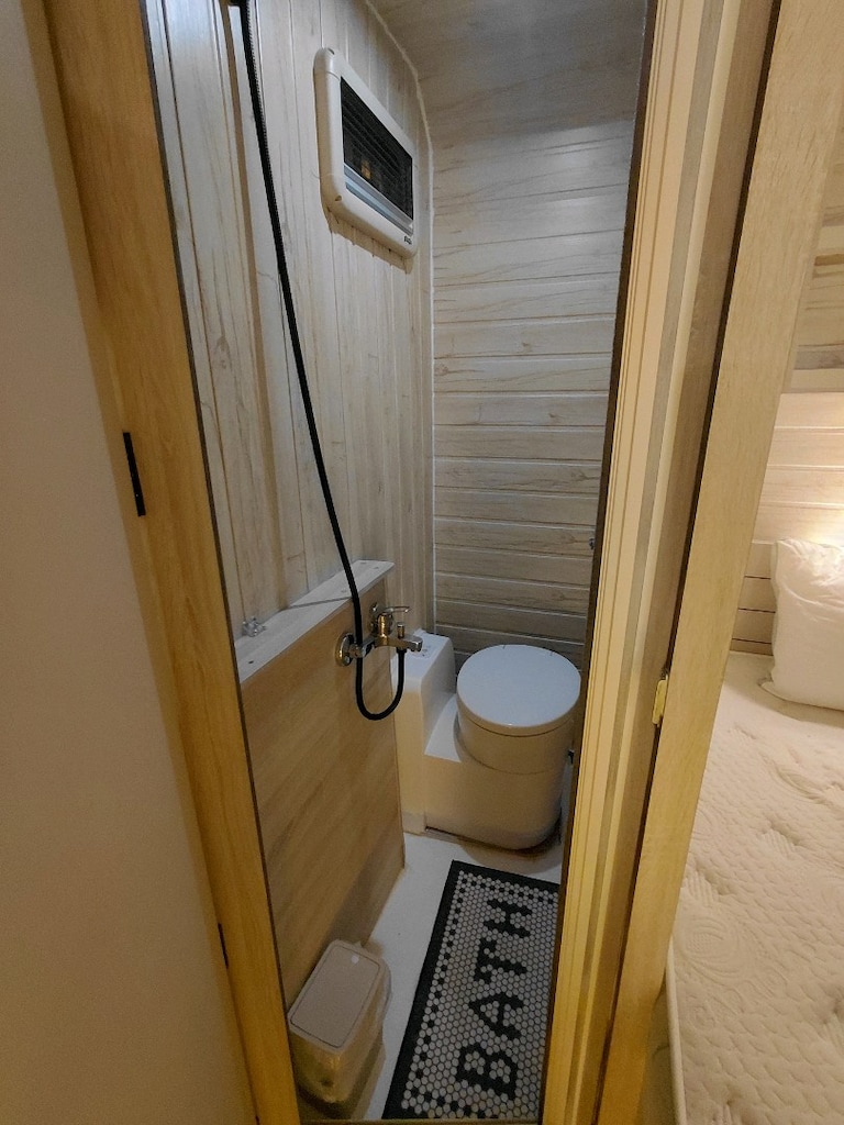 karavan - 8