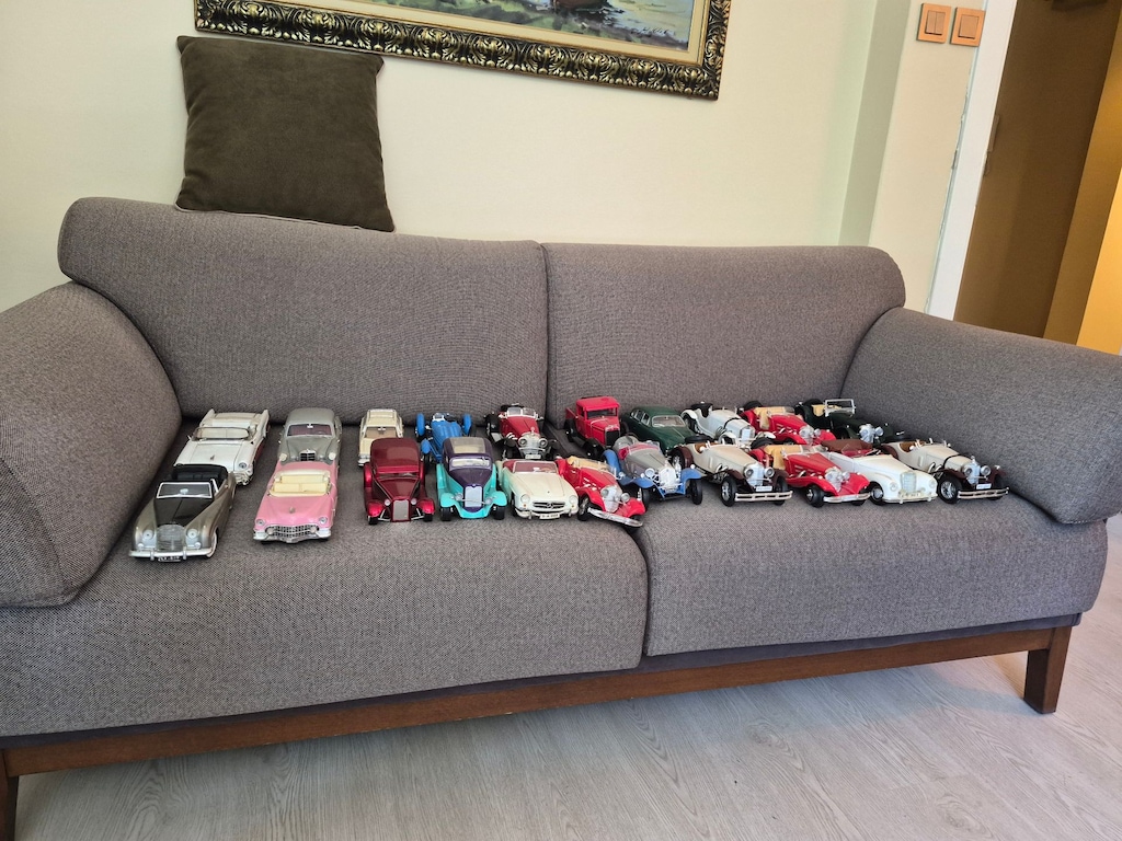 36 tane 1:64koleksiyon classic model araba - 5