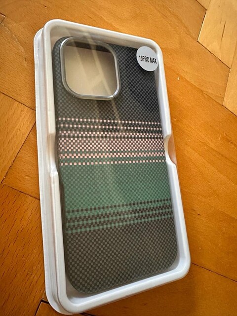 iphone 16 pro max için kılıf