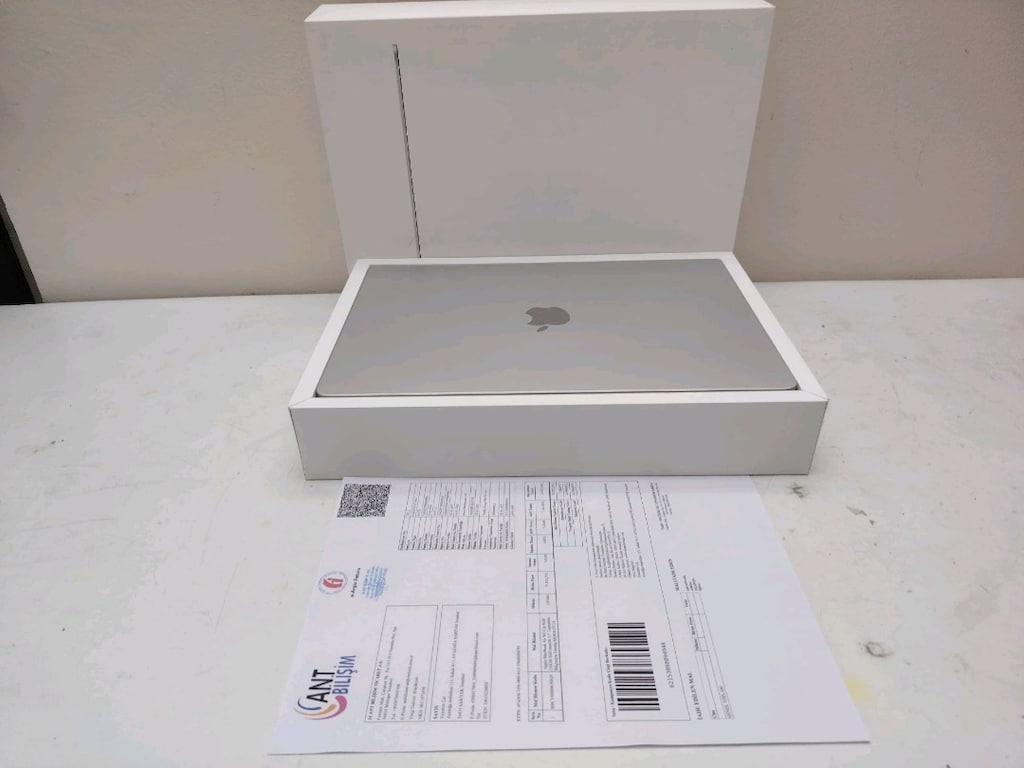 15 İNÇ EKRAN GARANTİLİ MacBook Air M2 2023 PİL DEVRİ SADECE 29 - 10