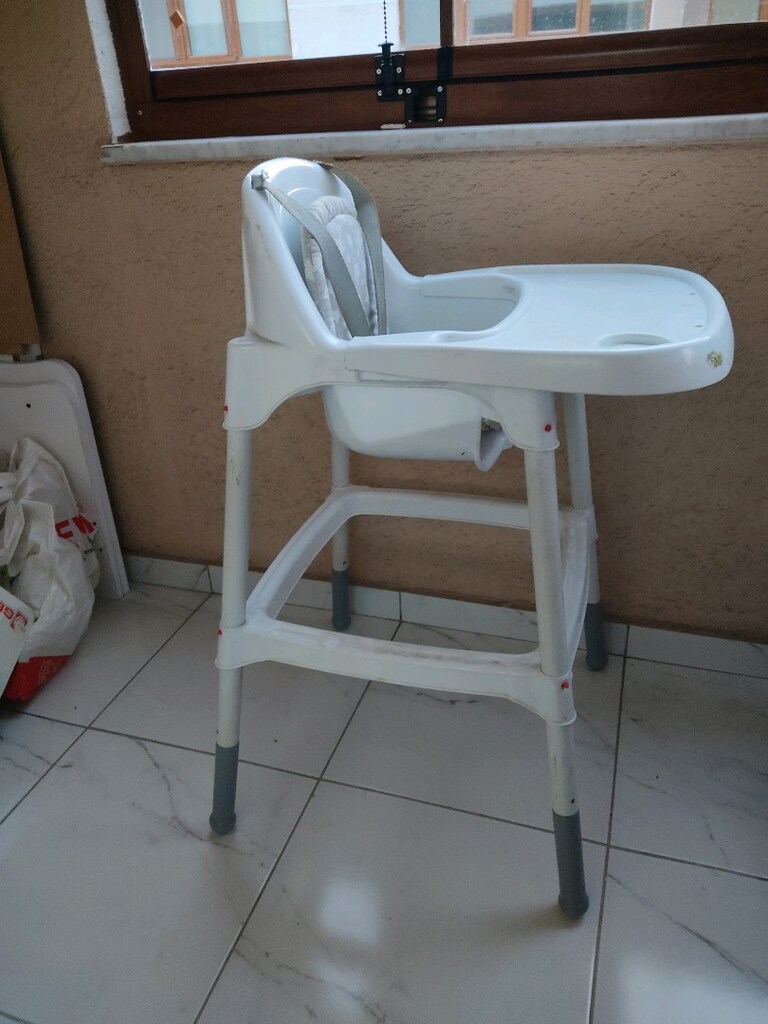 mama sandalyesi sağlam az lekeleri var pazarlık olur - 2