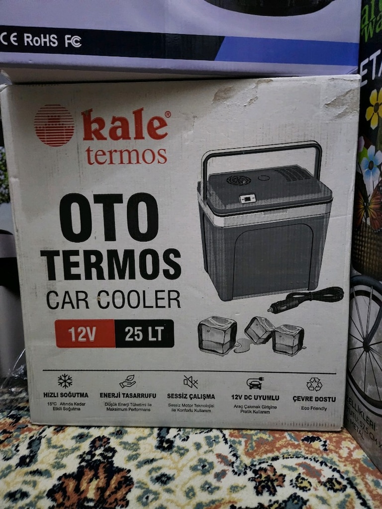 25 Litre 12V Oto Buzdolabı Termos- Portatif, Elektrikli, Oto Şarj - 7